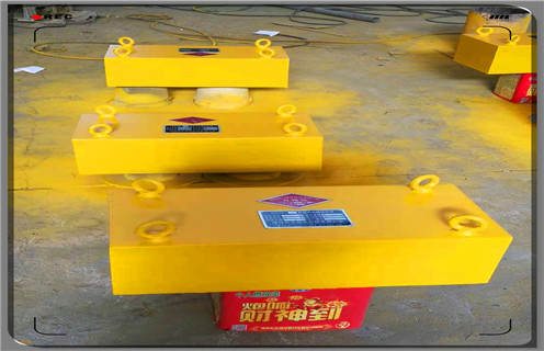 永磁除鐵器，永磁除鐵器技術(shù)介紹維護(hù)知識(shí)參數(shù)_內(nèi)部磁塊安裝方法_永磁除鐵器技術(shù)介紹規(guī)格型號(hào)價(jià)格 